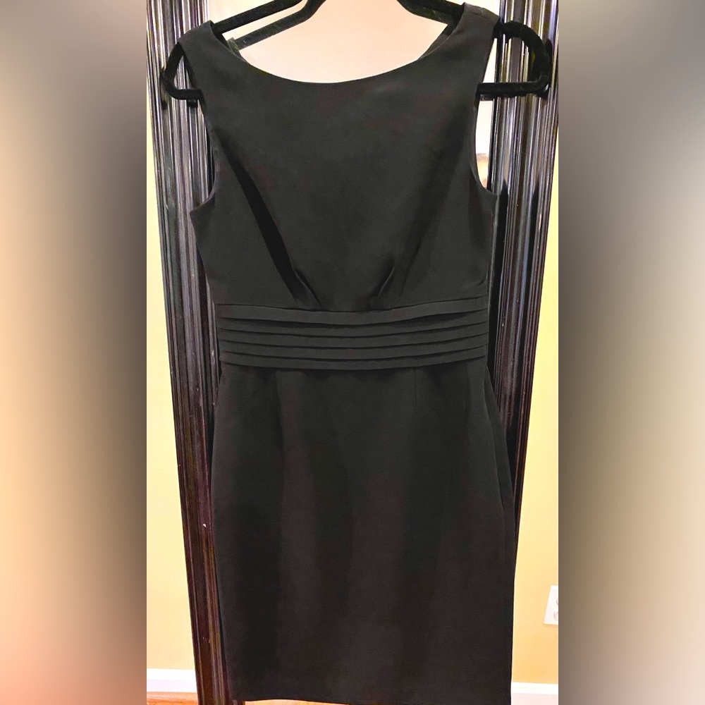 Brand New with tags Banana Republic sleeveless dress. Size 2 Black Retail $150